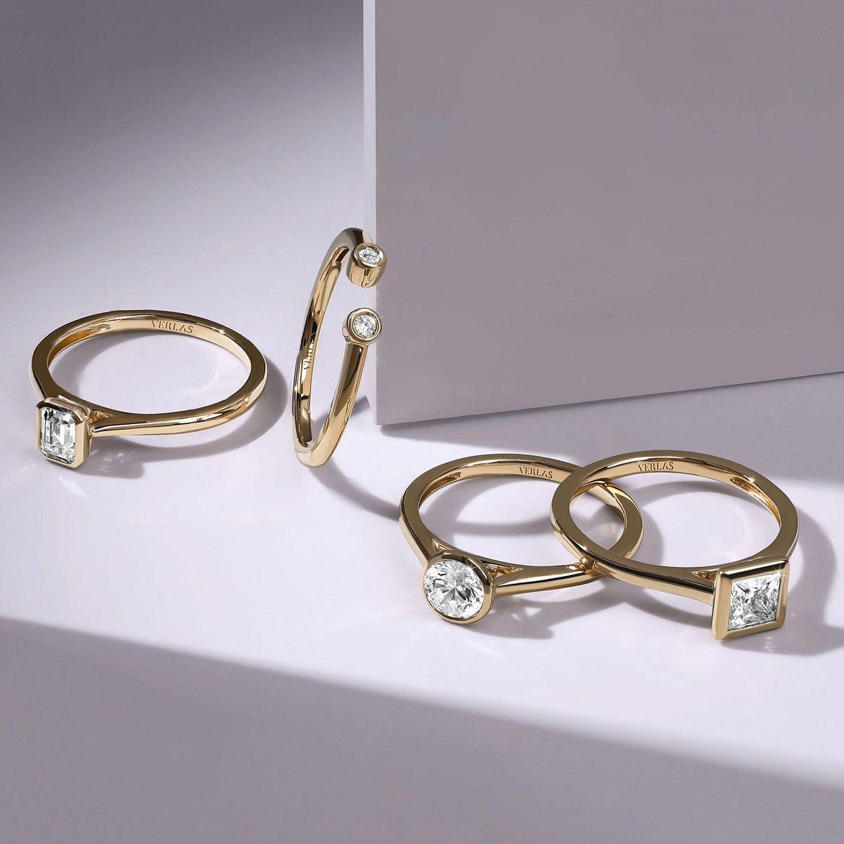 Round Brilliant-Cut Bezel Ring