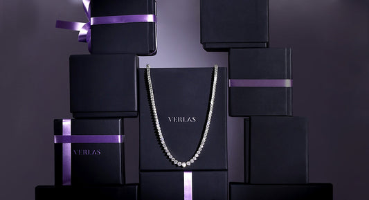 THE HOLIDAY JEWELRY TRENDS WE’LL BE WEARING (AND GIFTING) ALL SEASON LONG