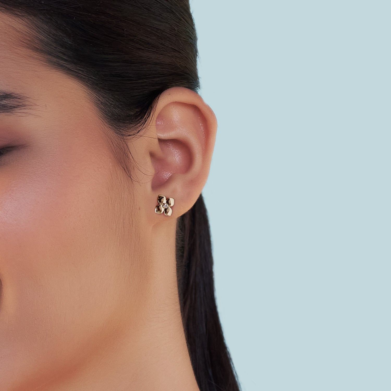 La Fleur Classic Diamond Studs