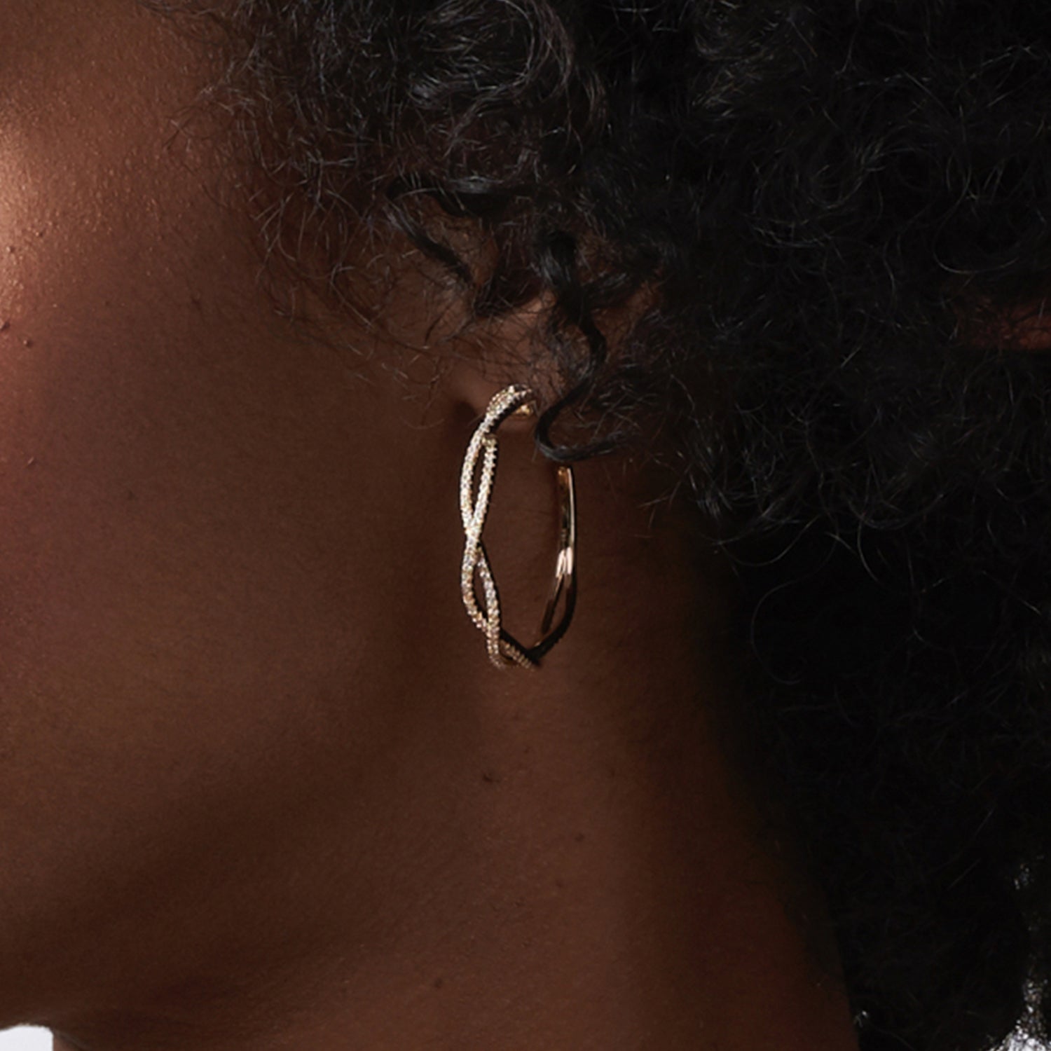 Chic Entwined Hoops