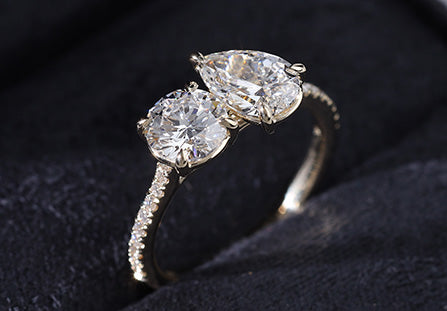 Pear Round Toi-et-Moi Signature Ring