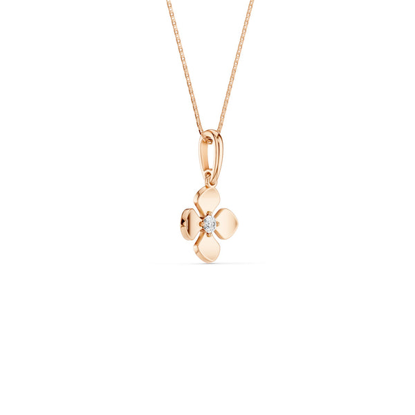 La Fleur4-Petal Solitaire Pendant