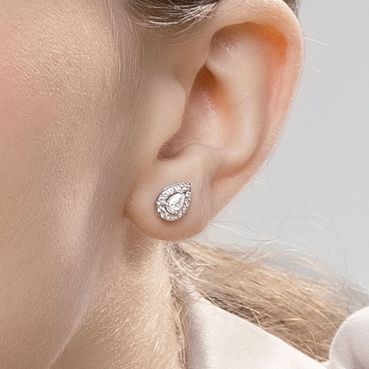Pear-Cut Halo Studs