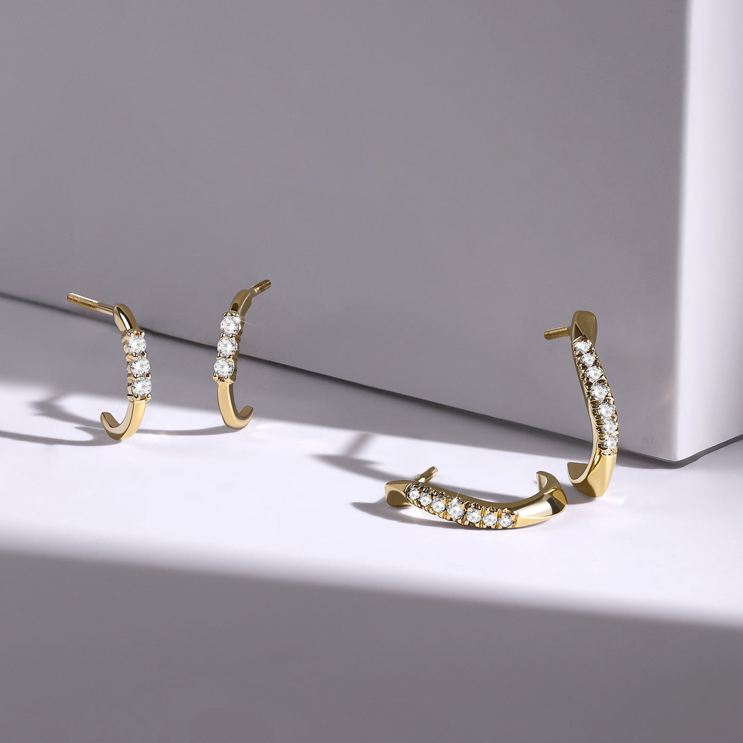 Trio Lumière Huggie Hoops