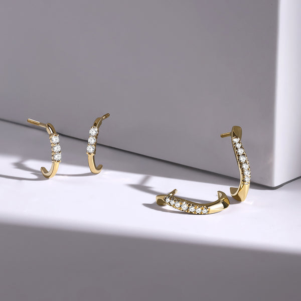 Trio Lumière Huggie Hoops