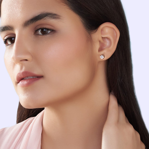 Encompassing Bezel Round Solitaire Studs