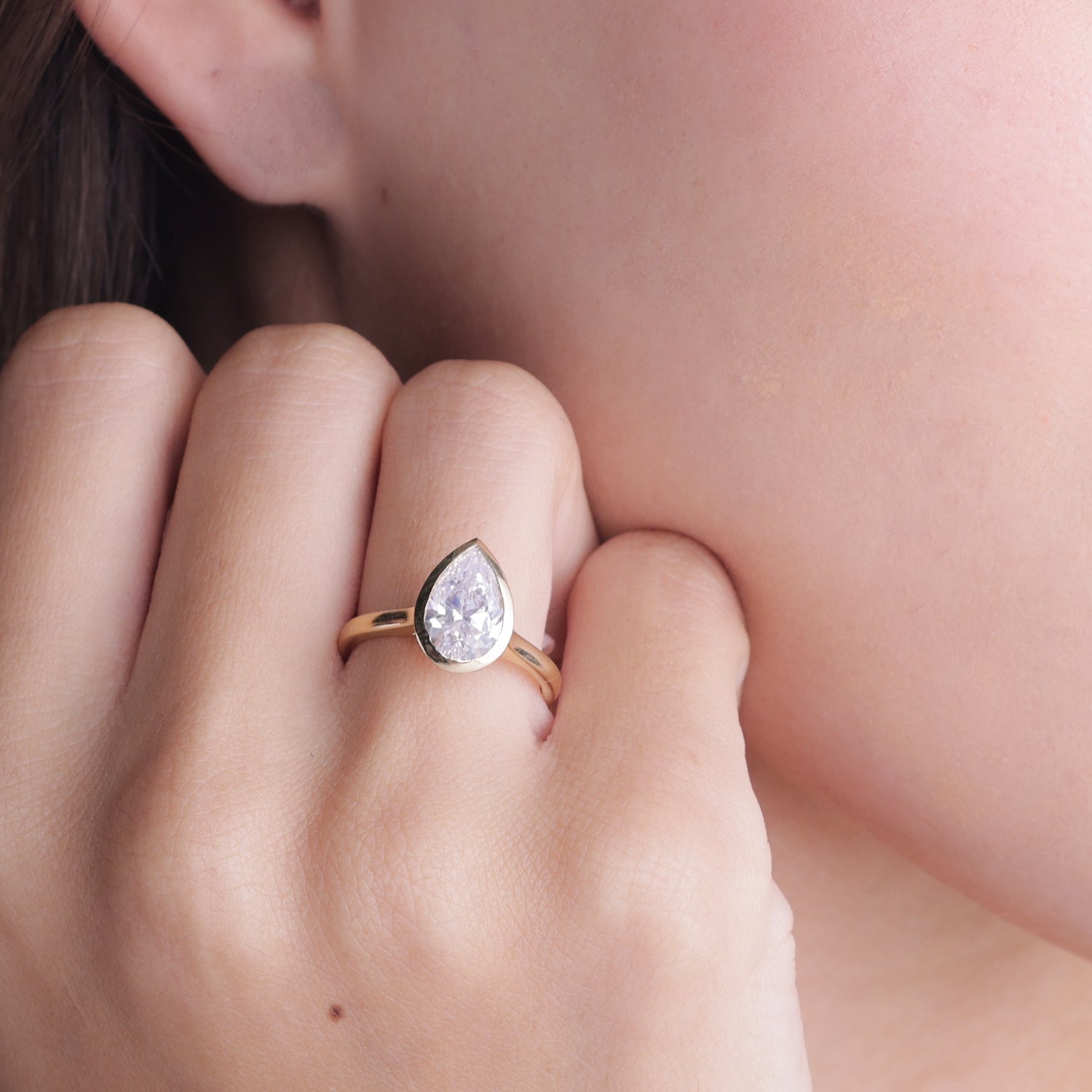 Iconic Dewdrop Bezel Ring