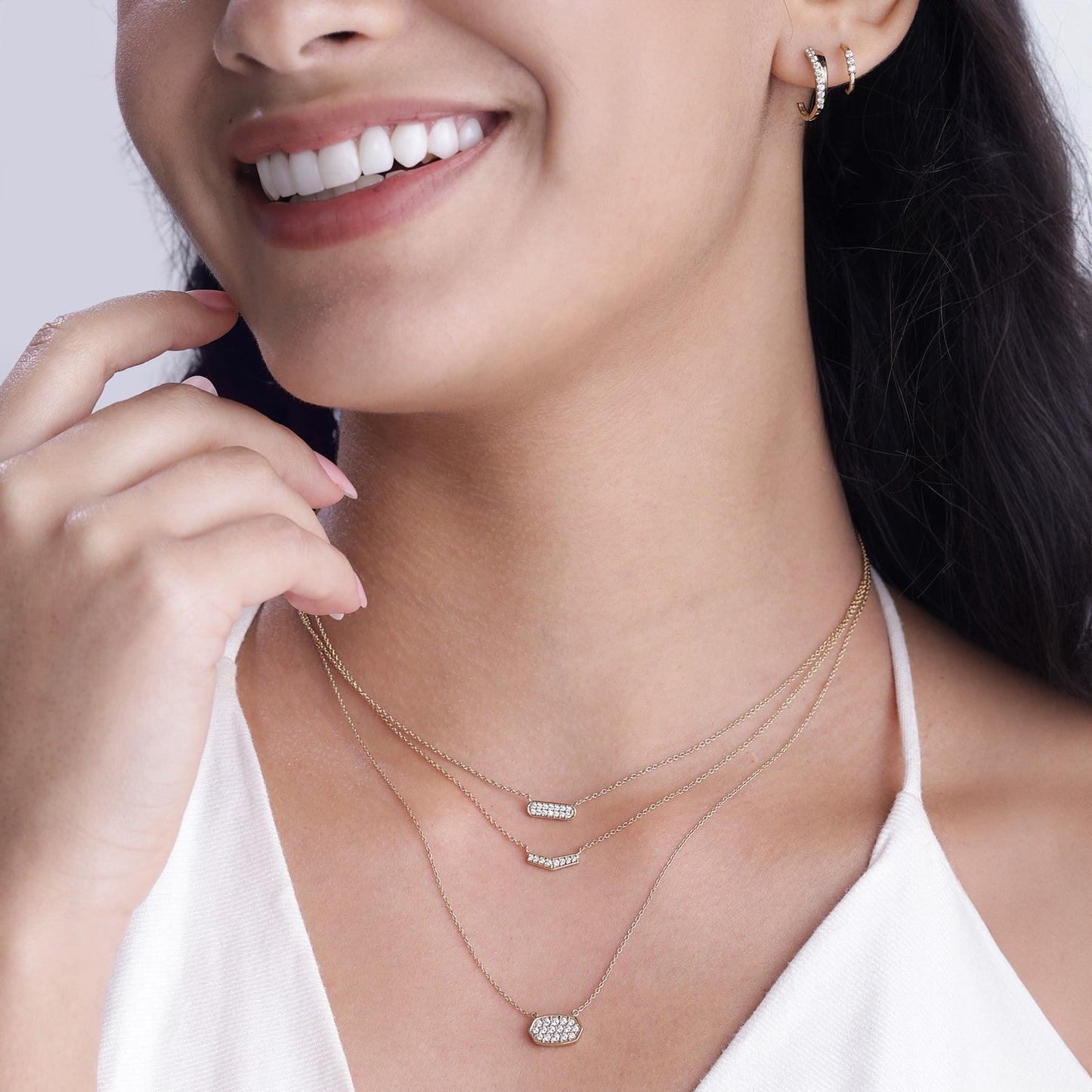 Curved Bar Pendant Necklace