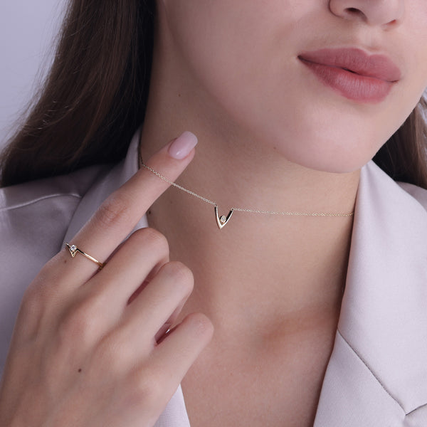 V Diamond Pendant Necklace