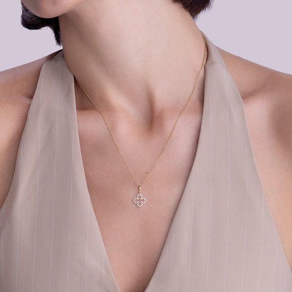Quatrefoil Pendant