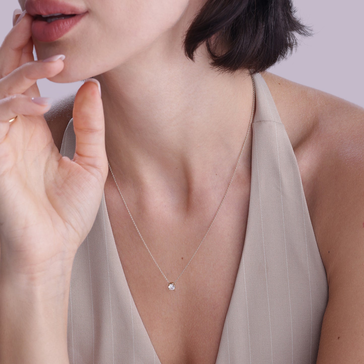 Floating Round Necklace