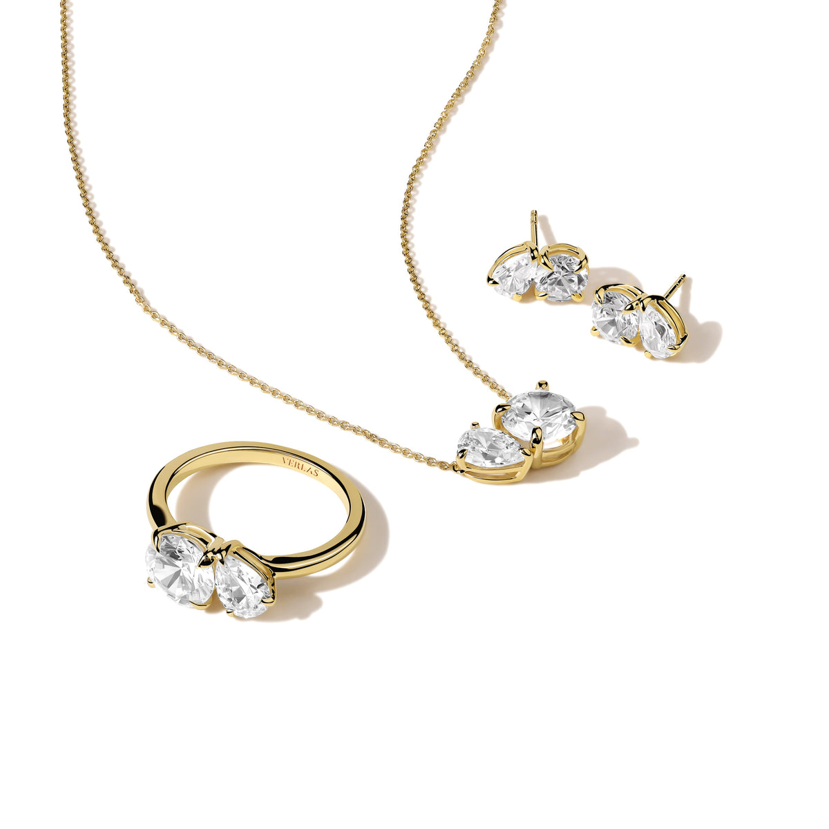 Pear Round Toi-et-Moi Studs
