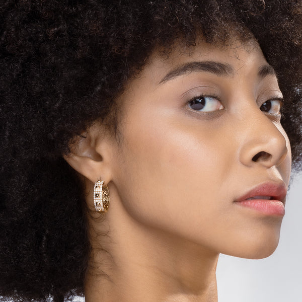 Zenyth Pyramid Luxe Diamond Huggies