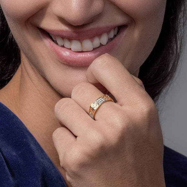 La Fleur 3-Rows 5mm Square Band