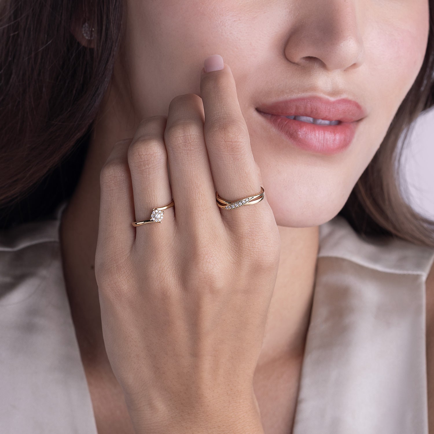 The Pavé Twist Solitaire
