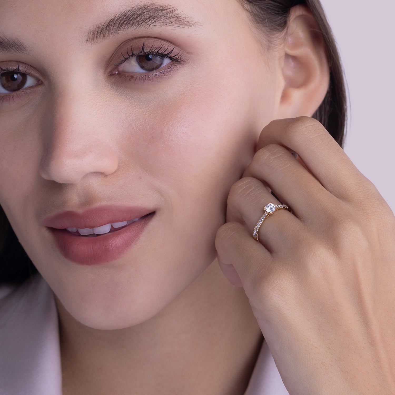 Tapering Round Solitaire Ring