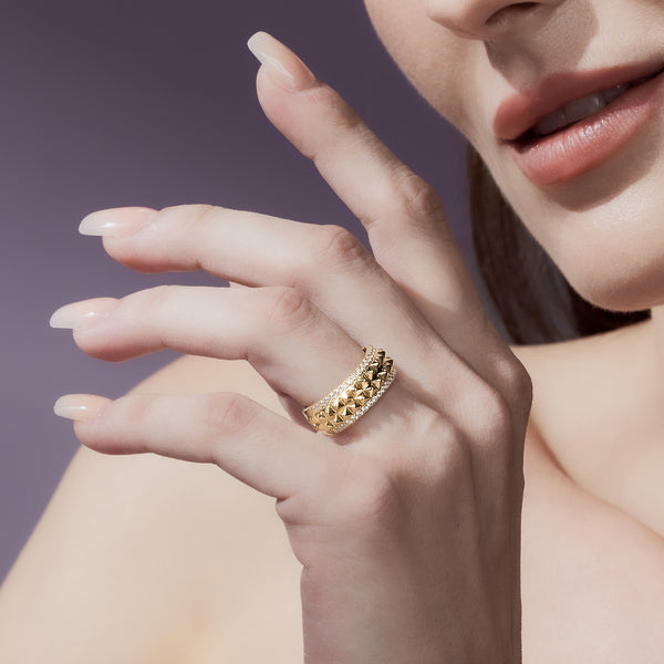 Zenyth Two-Tier Pyramid Diamond Band