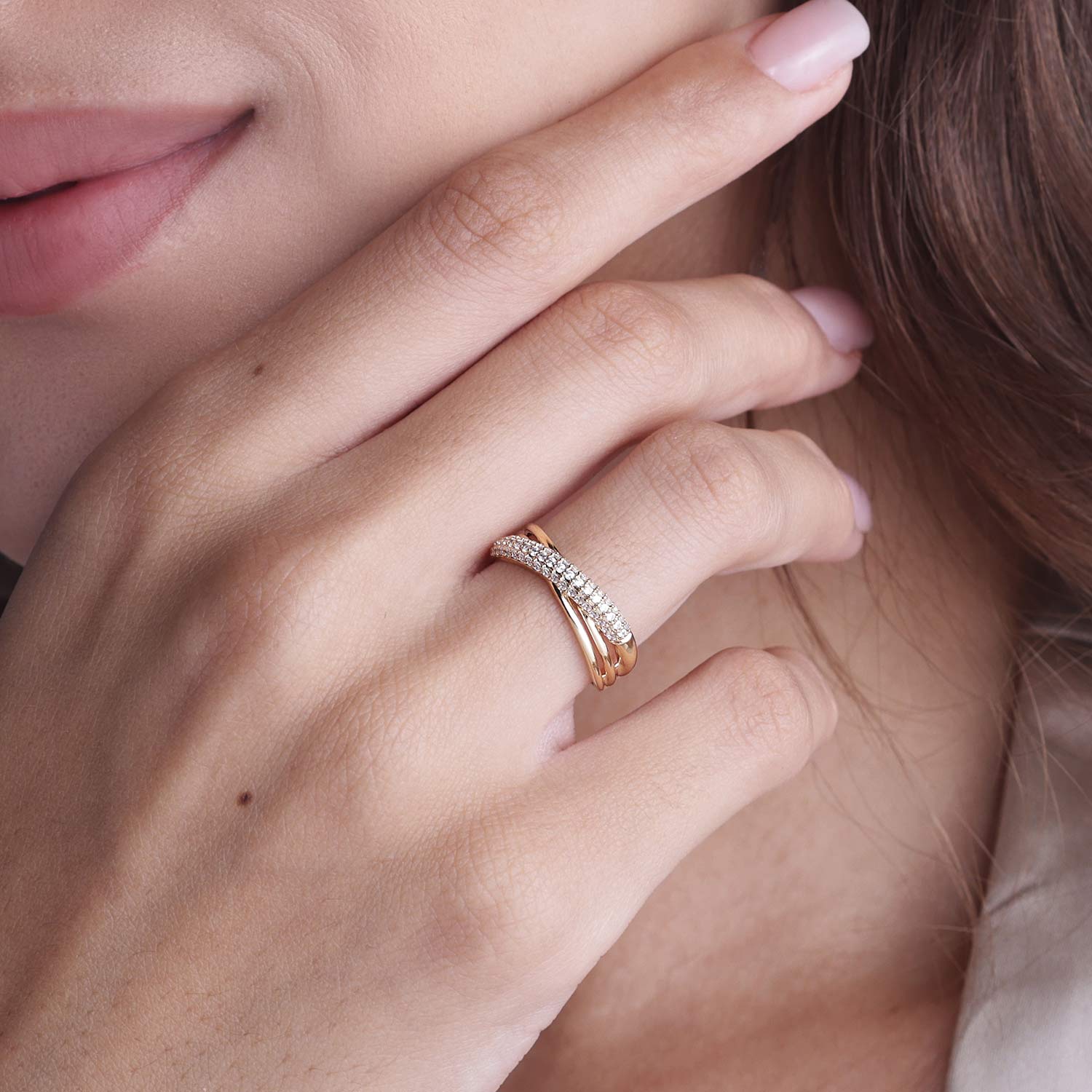Entwined Crossover Ring