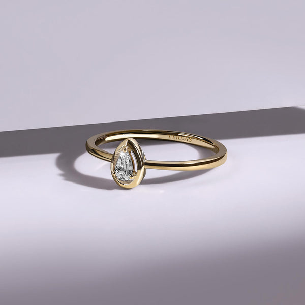 Dewdrop Solitaire Bezel Frame Ring