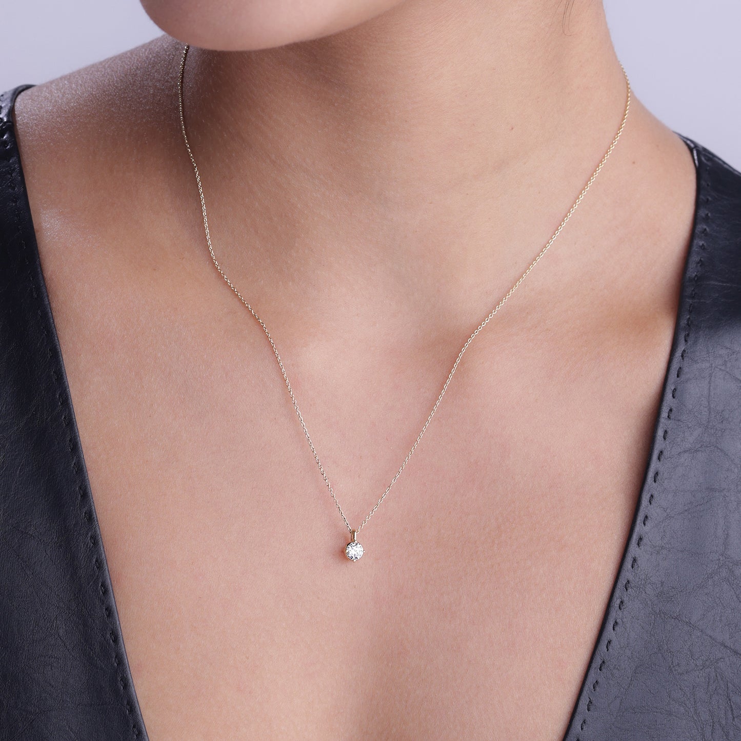 Round Diamond Pendant