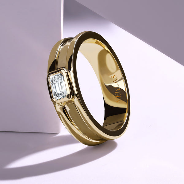 Emerald-Cut Encompassing Band